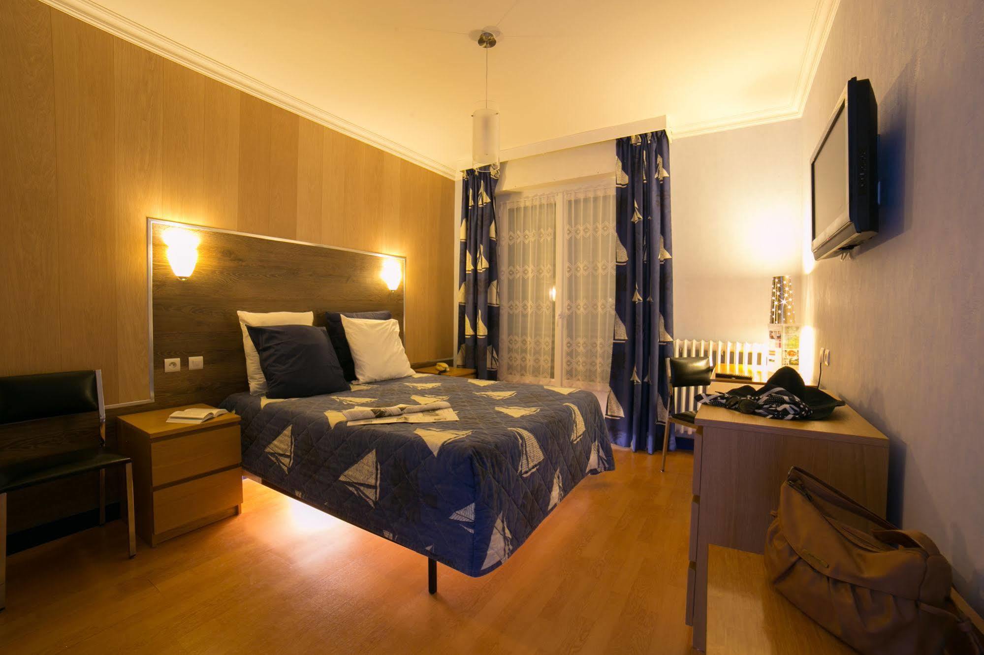 Breizh Hotel Crach Екстериор снимка