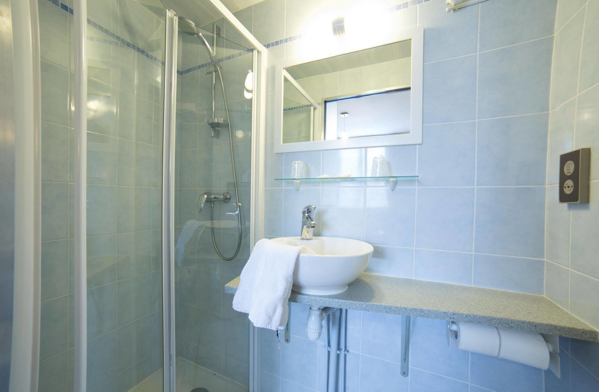 Breizh Hotel Crach Екстериор снимка