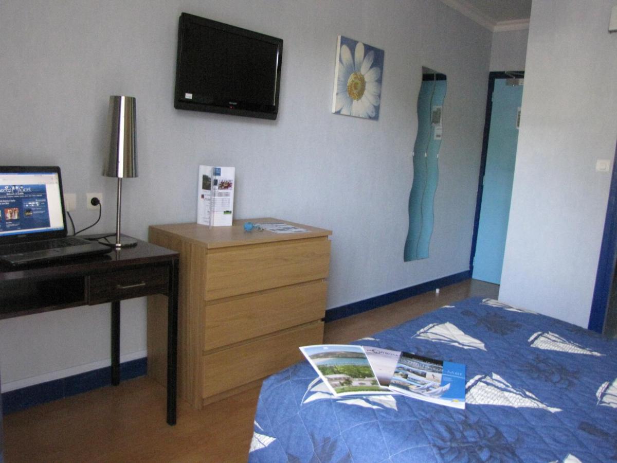 Breizh Hotel Crach Екстериор снимка